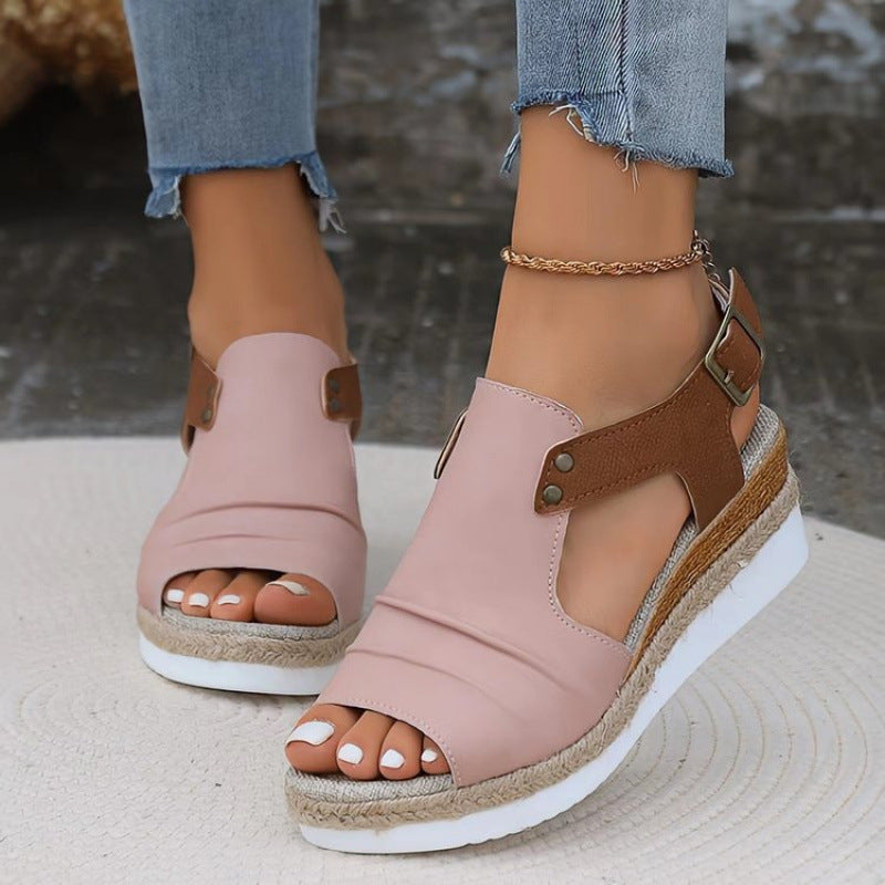 2026 new summer women's beach buckle flat sandals