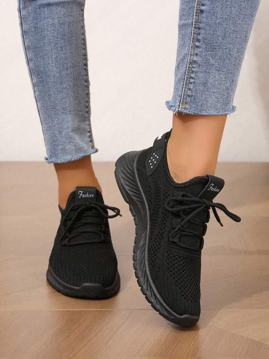 Women's Lightweight Breathable Casual Sports Shoes Suitable For All Seasons
