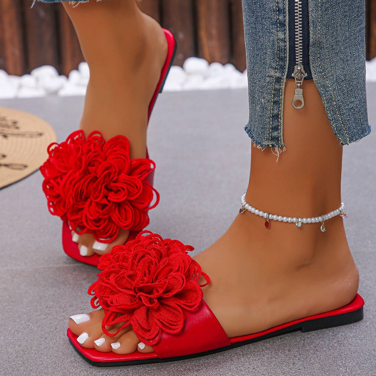Floral casual outdoor flat sandals